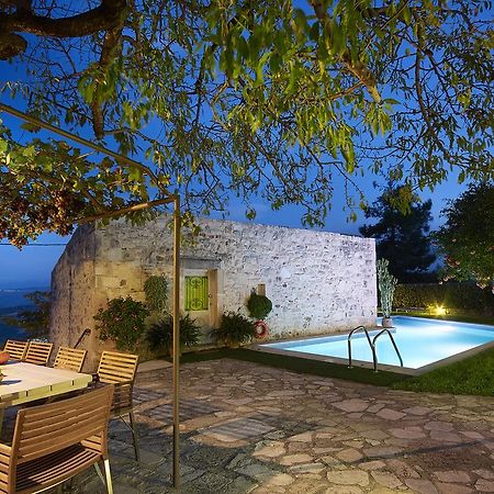 Vlakhianá Villa Kerasia מראה חיצוני תמונה