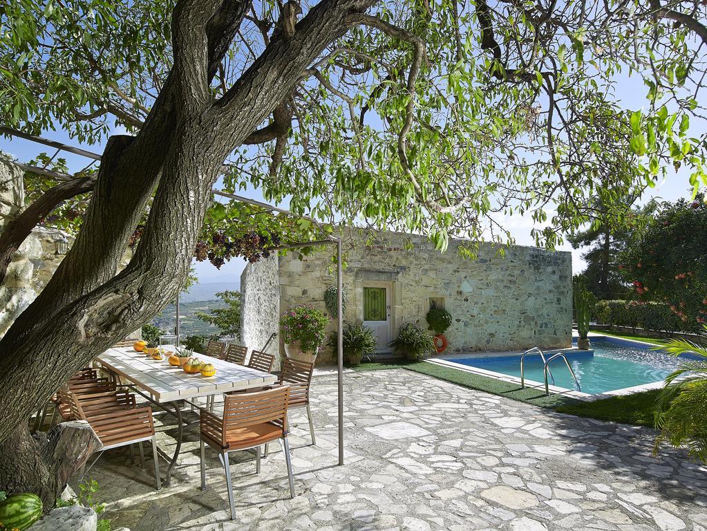 Vlakhianá Villa Kerasia מראה חיצוני תמונה